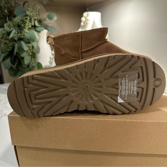 🖤HOT STYLE🖤UGG Classic Ultra Mini Platform Bootie - Picture 12 of 16